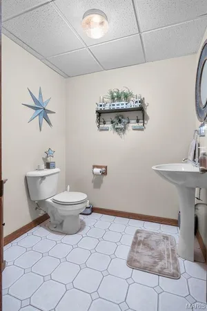 $780,000 | 7633 Hwy F, Perryville, MO 63775
