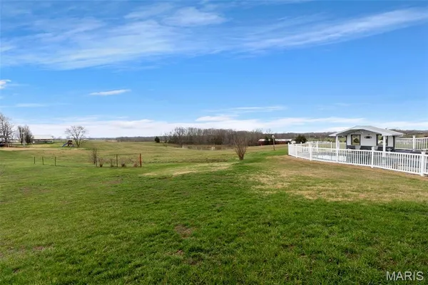 $780,000 | 7633 Hwy F, Perryville, MO 63775