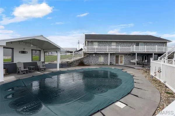 $780,000 | 7633 Hwy F, Perryville, MO 63775