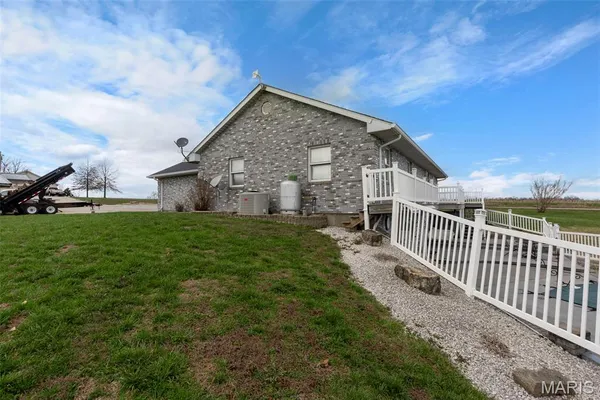 $780,000 | 7633 Hwy F, Perryville, MO 63775