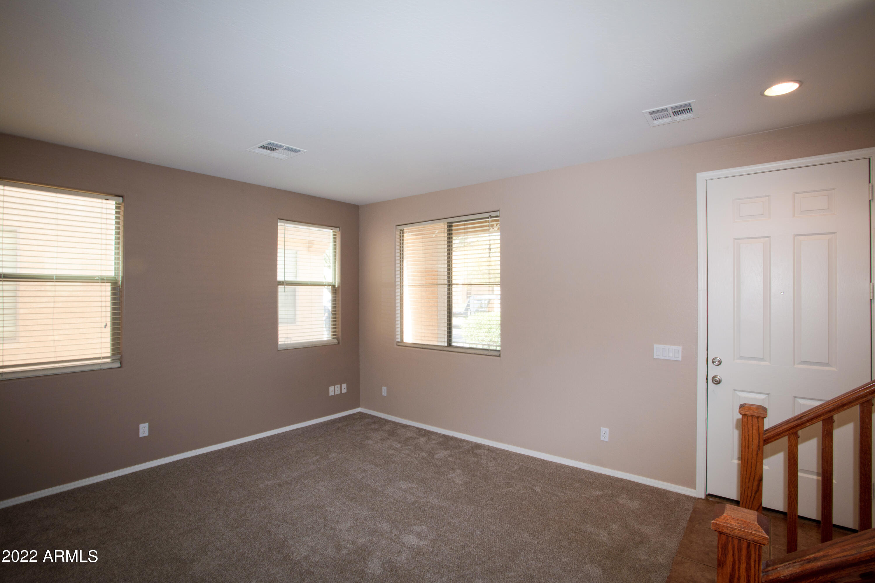 9371 West Cordes Road Tolleson, AZ 85353 - Photo 5 of 35 Gallery Image 5