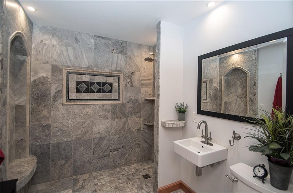 8660 Wilson Road Indianapolis, IN 46278 - Photo 18 of 28 Gallery Image 18