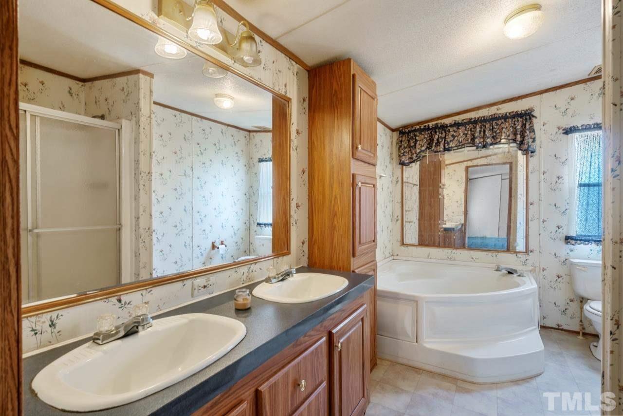1520 Lynch Road Selma, NC 27576 - Photo 13 of 27 Gallery Image 13