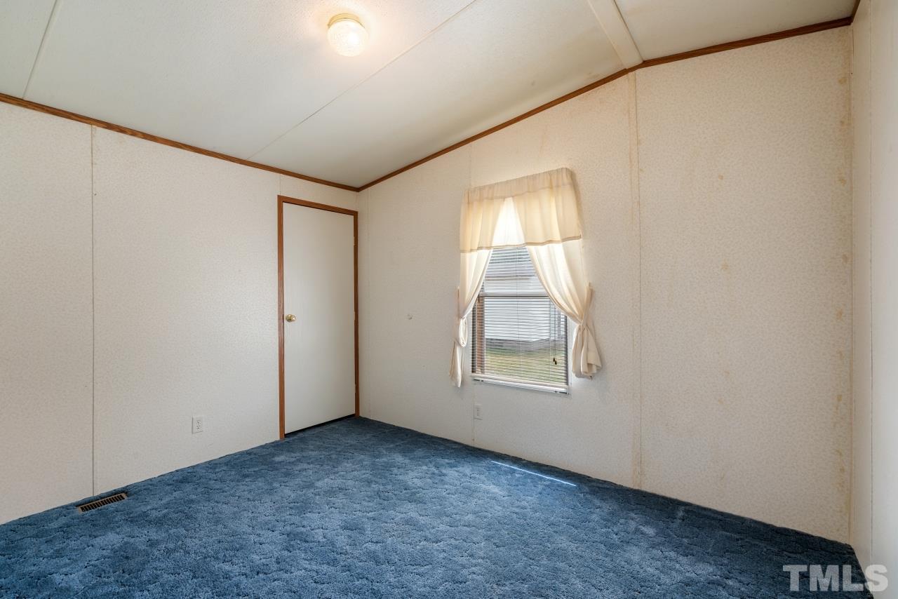 1520 Lynch Road Selma, NC 27576 - Photo 17 of 27 Gallery Image 17