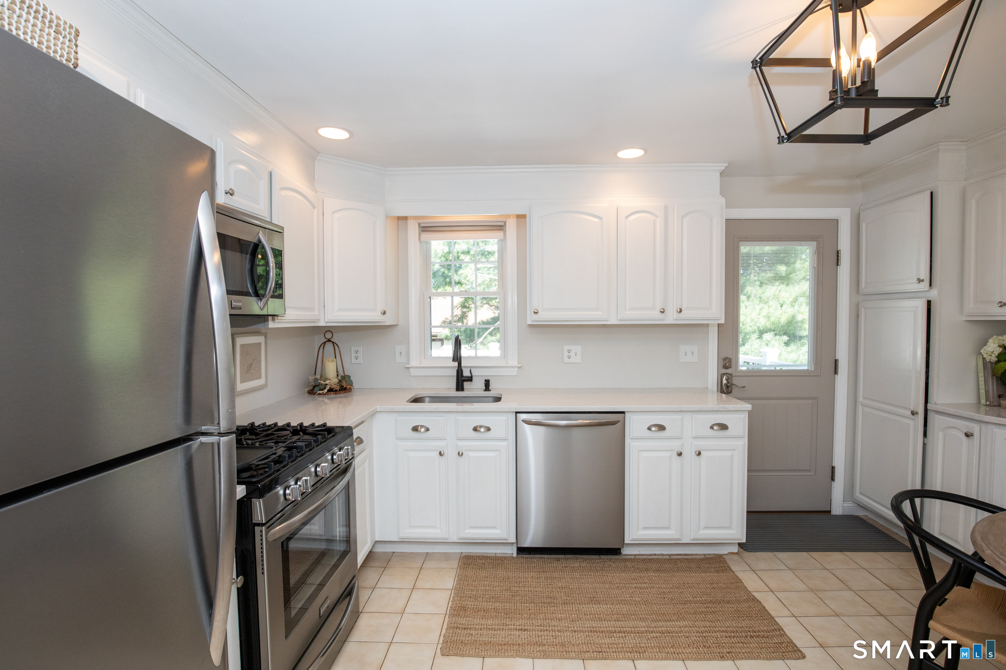 130 Meetinghouse Ridge Meriden, CT 06450 - Photo 16 of 33 Gallery Image 16