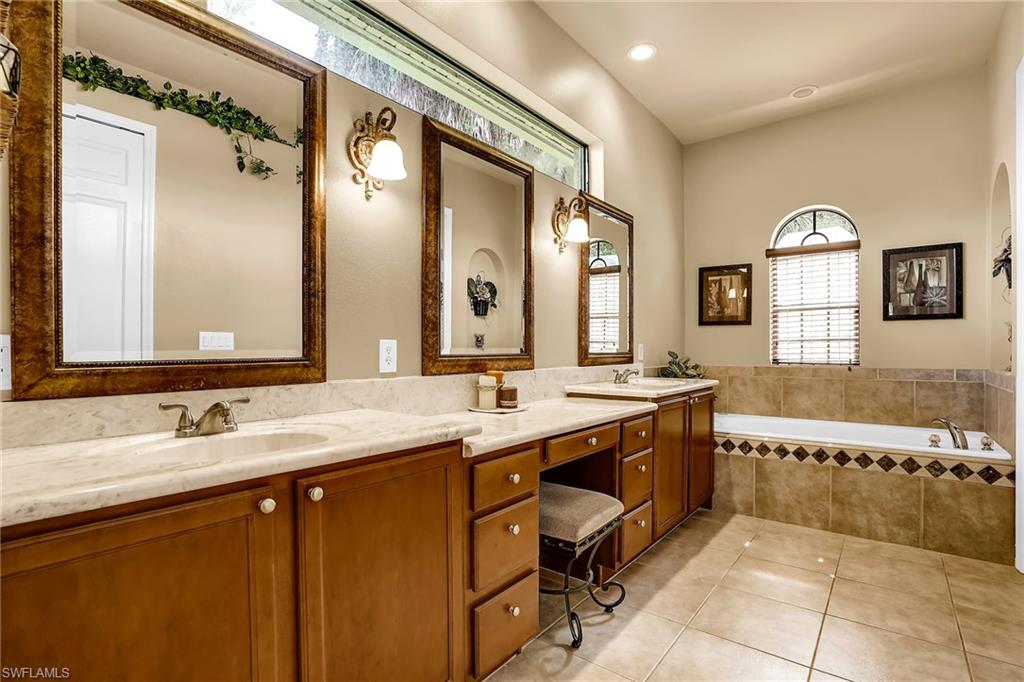 281 19th Street Southwest Naples, FL 34117 - Photo 15 of 35 Gallery Image 15