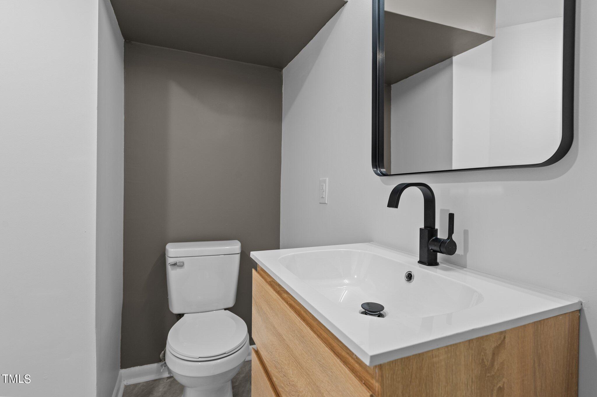 703 Latta Street Raleigh, NC 27607 - Photo 27 of 43 49-web-or-mls-DSC_4528