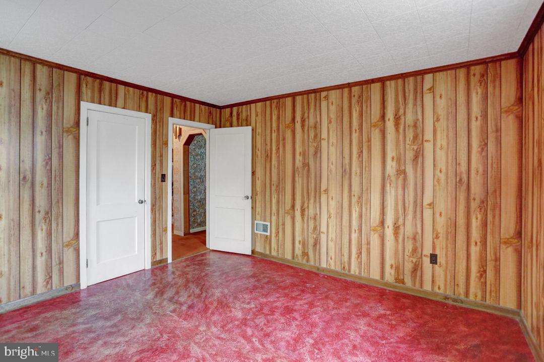 204 Gold Street Reading, PA 19607 - Photo 14 of 29 First bedroom