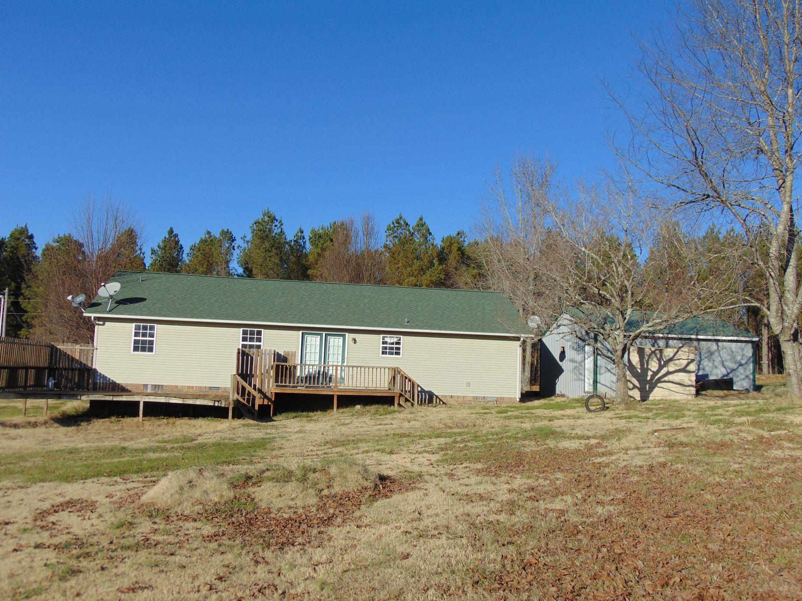 800 Dugout Road Summertown, TN 38483 - Photo 3 of 12 Gallery Image 3