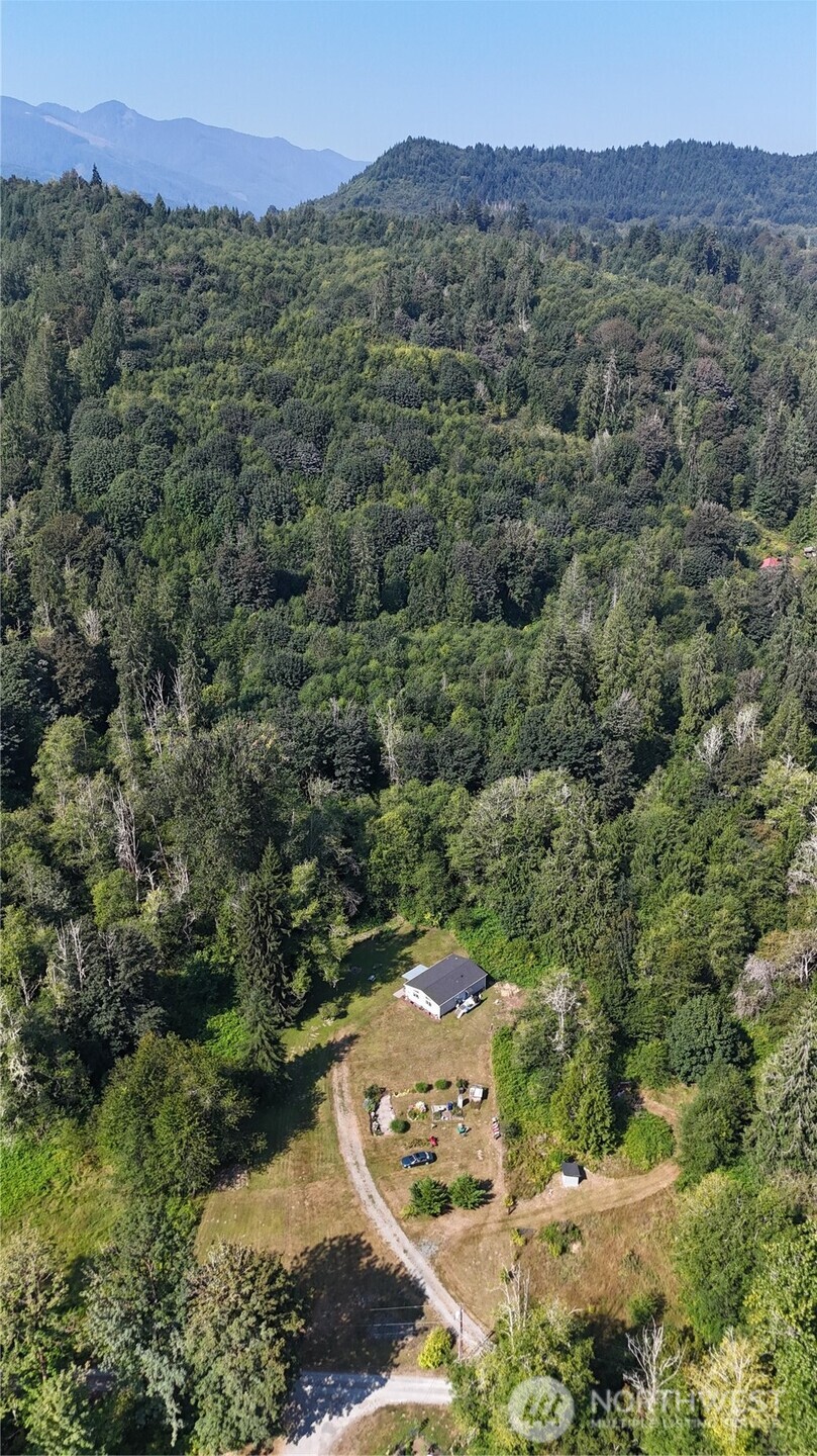 8840 Haystack Lane Concrete, WA 98237 - Photo 34 of 37 Gallery Image 34