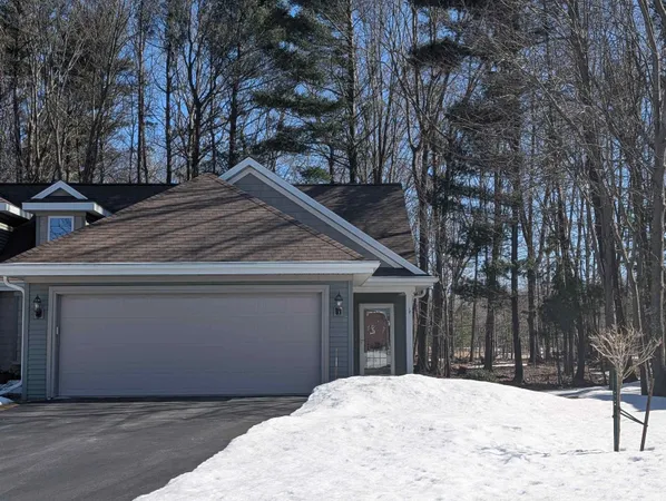 $379,900 | N423 Sandhill Court, Fremont, WI 54940