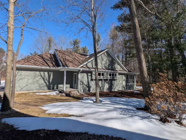 $379,900 | N423 Sandhill Court, Fremont, WI 54940