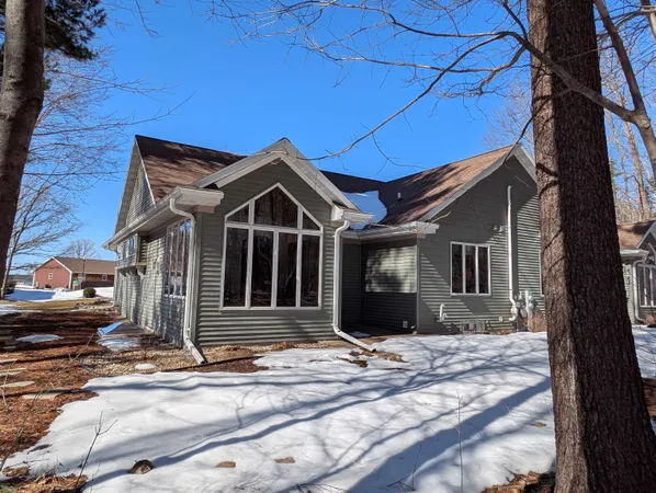 $379,900 | N423 Sandhill Court, Fremont, WI 54940
