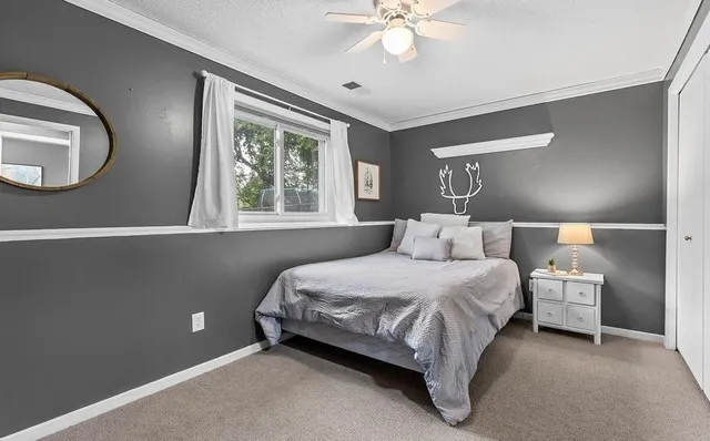 $2,750 | 18890 Barrington Drive, Eden Prairie, MN 55346