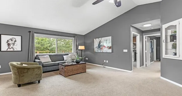 $2,750 | 18890 Barrington Drive, Eden Prairie, MN 55346