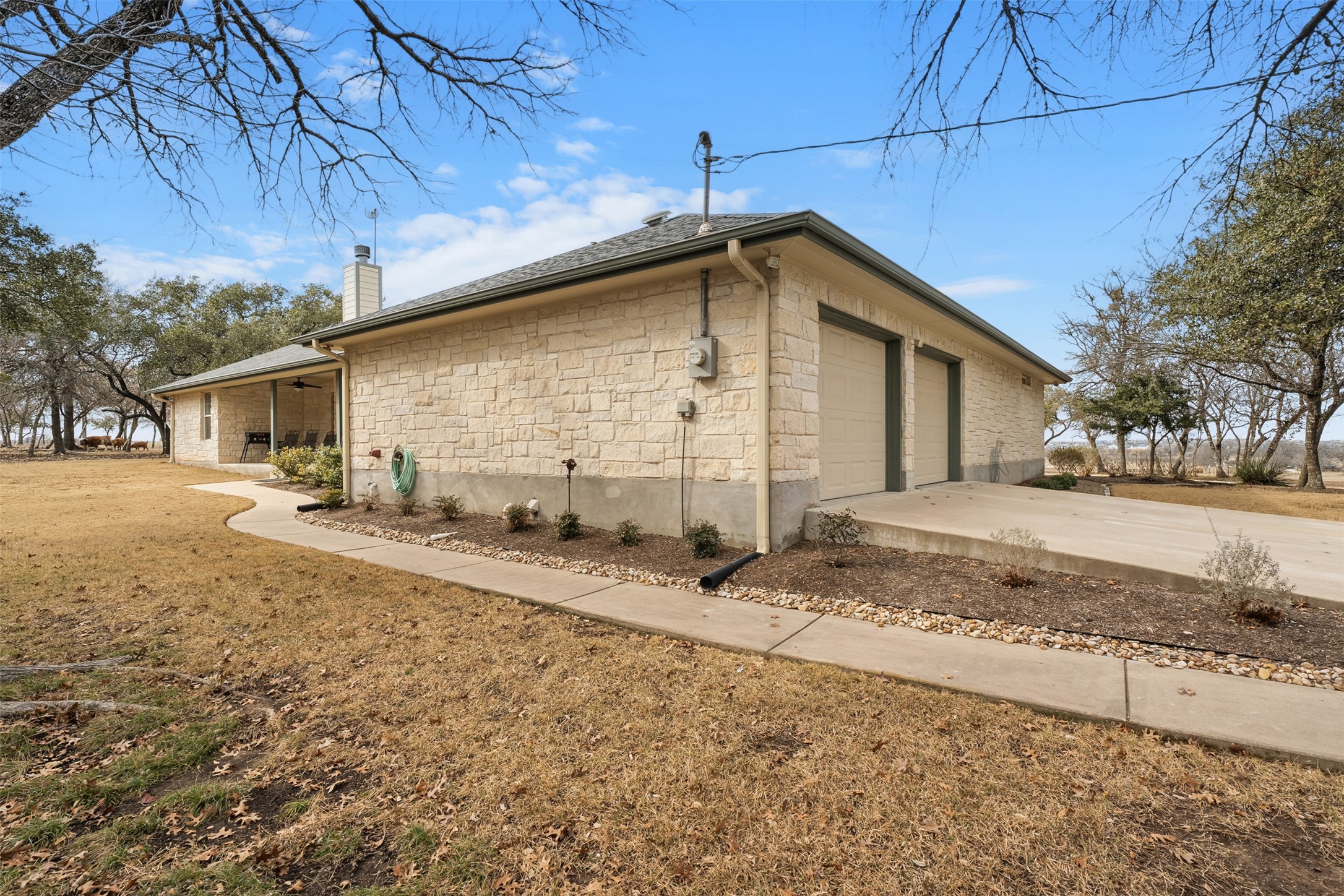 420 Rundberg Drive Jarrell, TX 76537 - Photo 23 of 28 Rear side view of exterior