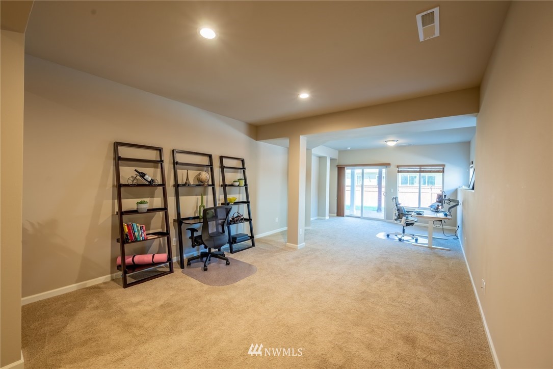 161 Hoquiam Place Northeast Renton, WA 98059 - Photo 27 of 39