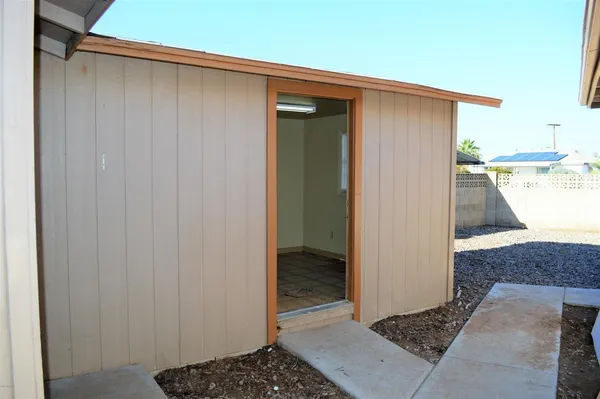$1,895 | 11388 North 111th Avenue, Youngtown, AZ 85363