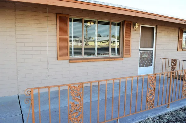 $1,895 | 11388 North 111th Avenue, Youngtown, AZ 85363