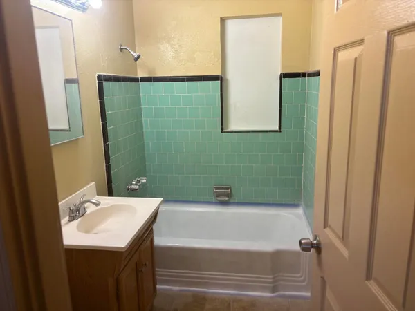 $1,895 | 11388 North 111th Avenue, Youngtown, AZ 85363
