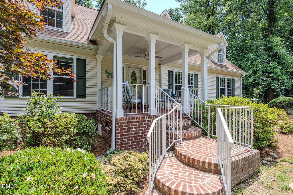 1806 Medfield Road Raleigh, NC 27607 - Photo 6 of 29