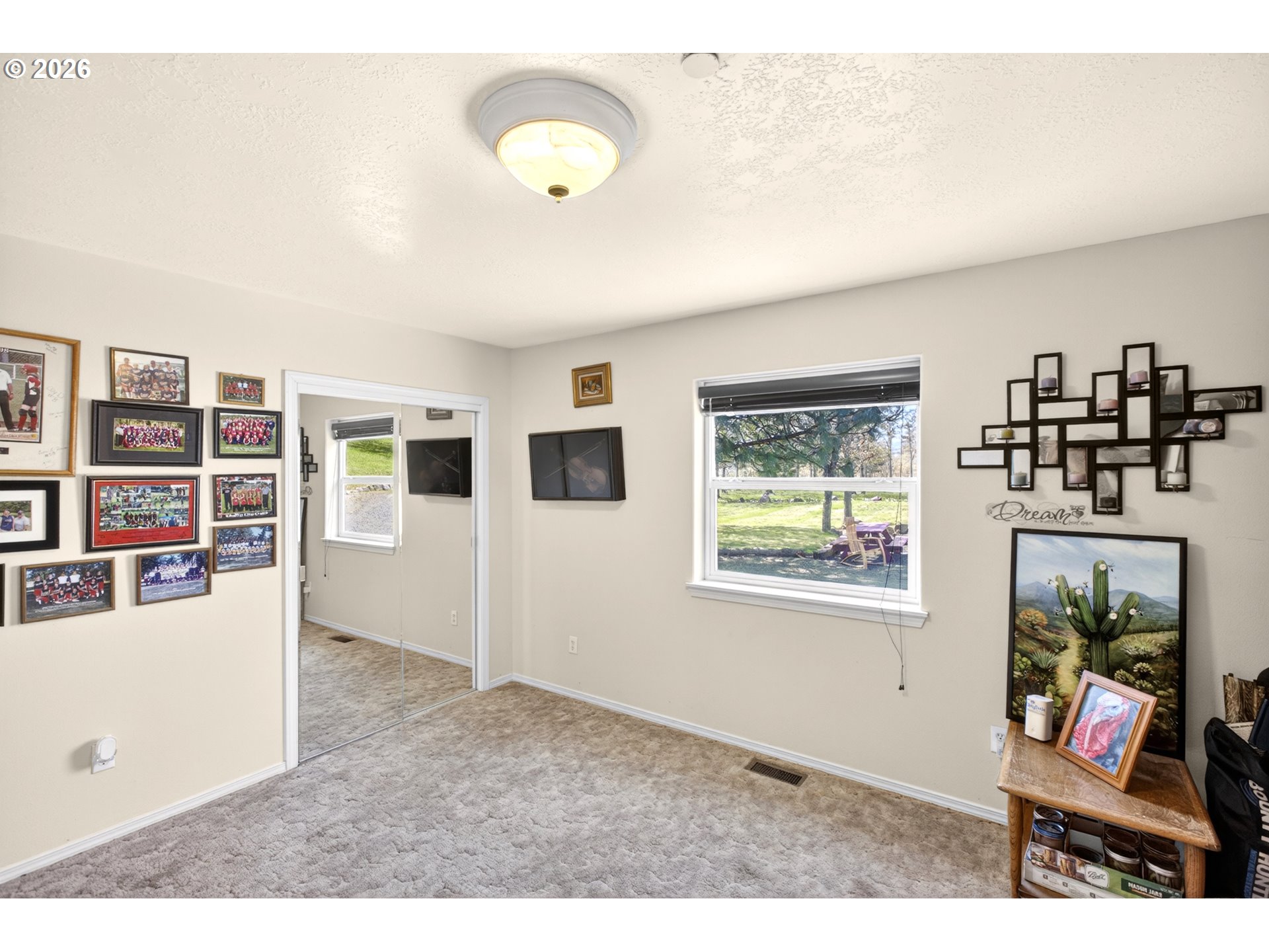 4377 Browns Creek Road The Dalles, OR 97058 - Photo 17 of 38 a living room with furniture and a flat screen tv