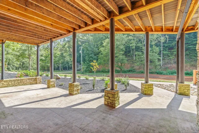 $2,399,900 | 1035 Porterfield Gap Road, Seymour, TN 37865