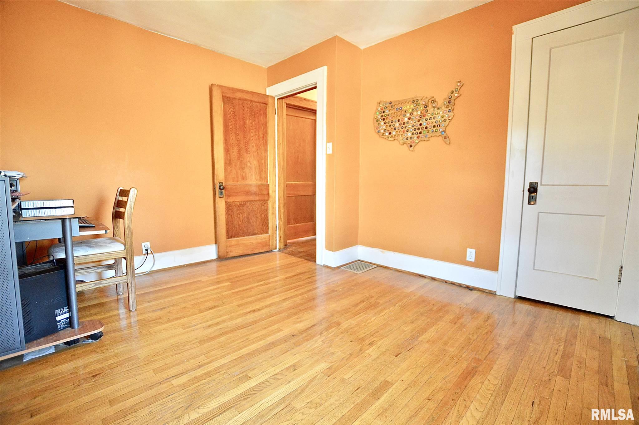 2523 Yale Boulevard Springfield, IL 62703 - Photo 24 of 34