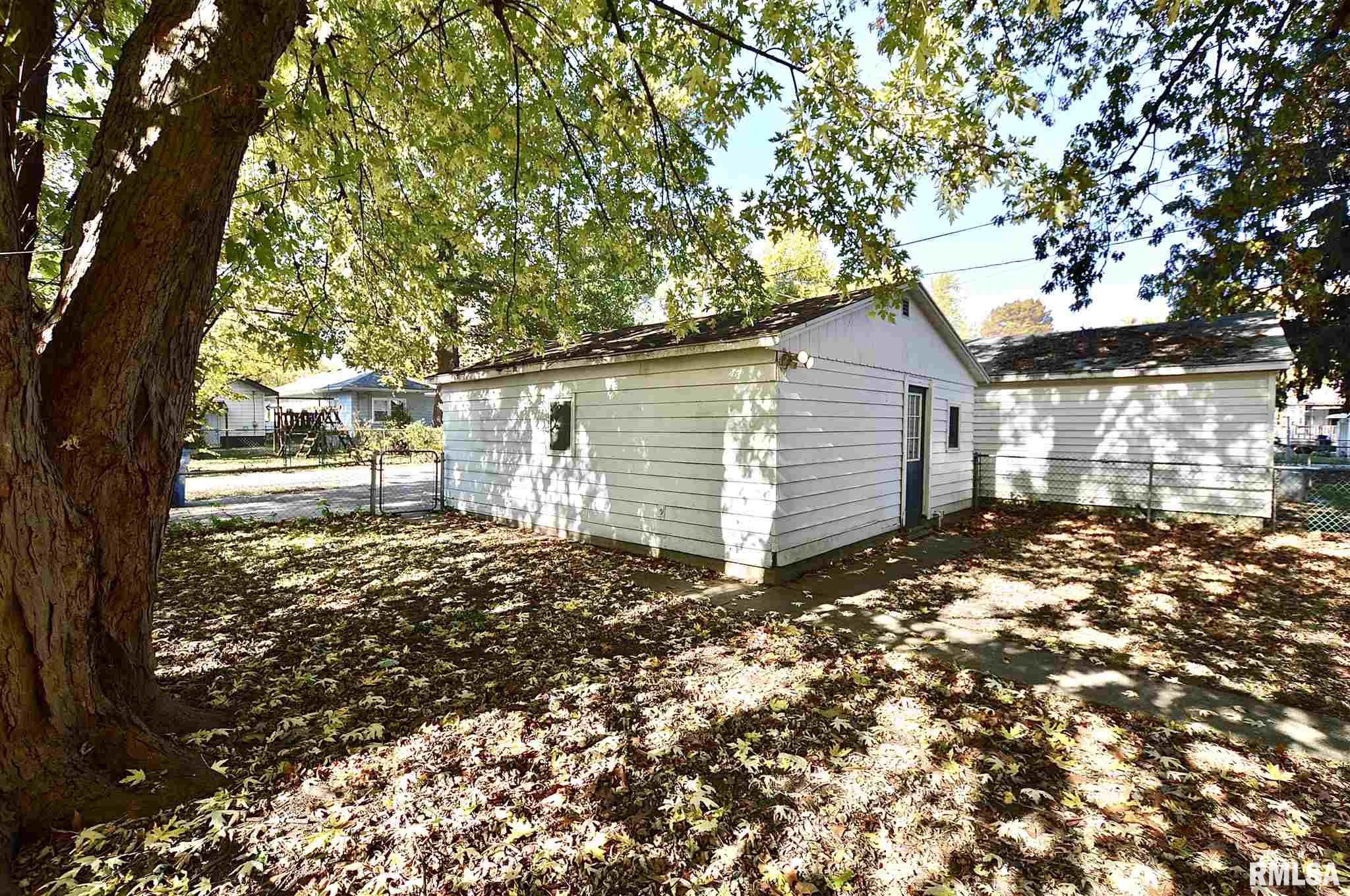 2523 Yale Boulevard Springfield, IL 62703 - Photo 32 of 34