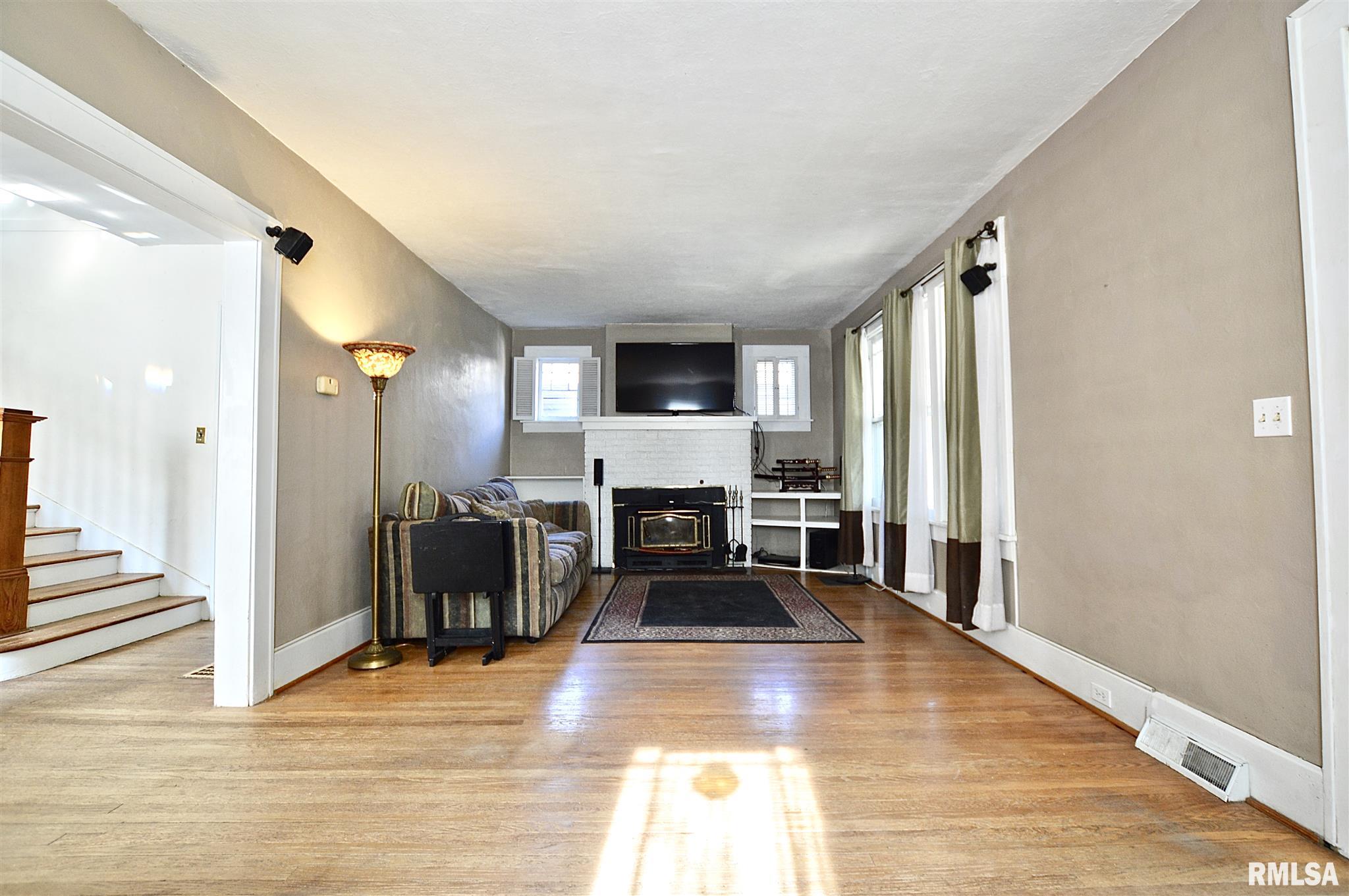 2523 Yale Boulevard Springfield, IL 62703 - Photo 8 of 34