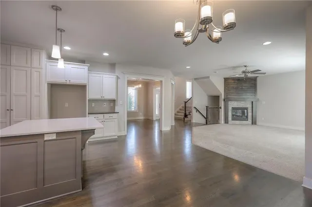 $600,000 | 1305 Northeast Goshen Drive, Lee's Summit, MO 64064