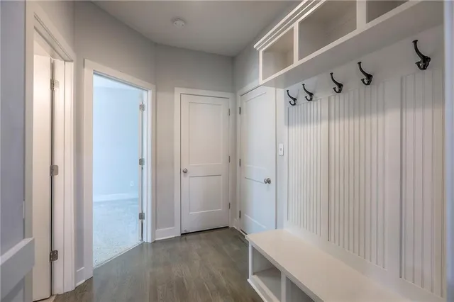 $600,000 | 1305 Northeast Goshen Drive, Lee's Summit, MO 64064