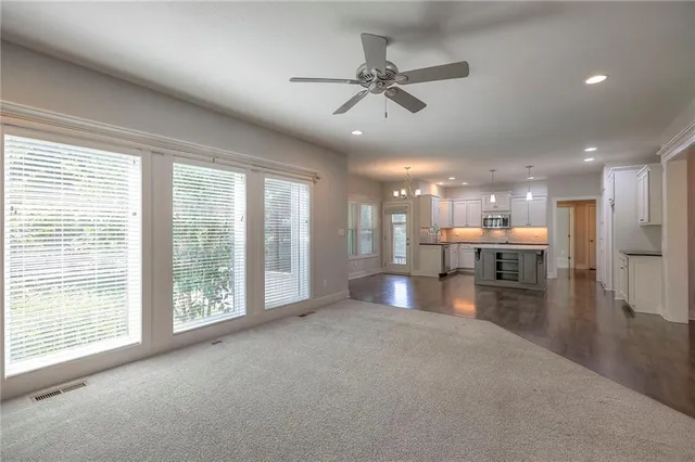 $600,000 | 1305 Northeast Goshen Drive, Lee's Summit, MO 64064