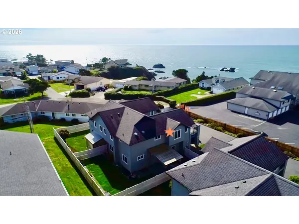 $469,000 | 1251 Moore Street, Unit A, Brookings, OR 97415