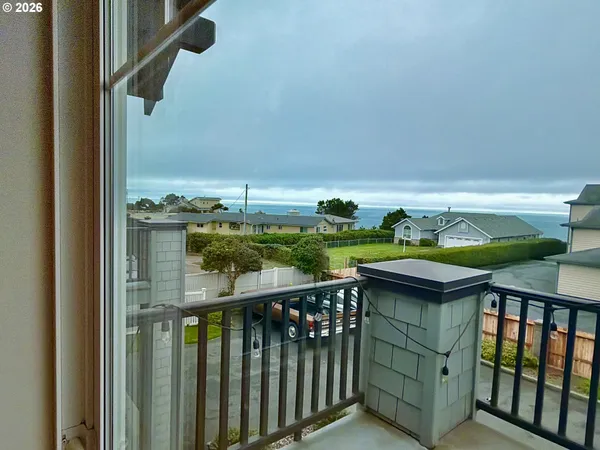 $469,000 | 1251 Moore Street, Unit A, Brookings, OR 97415