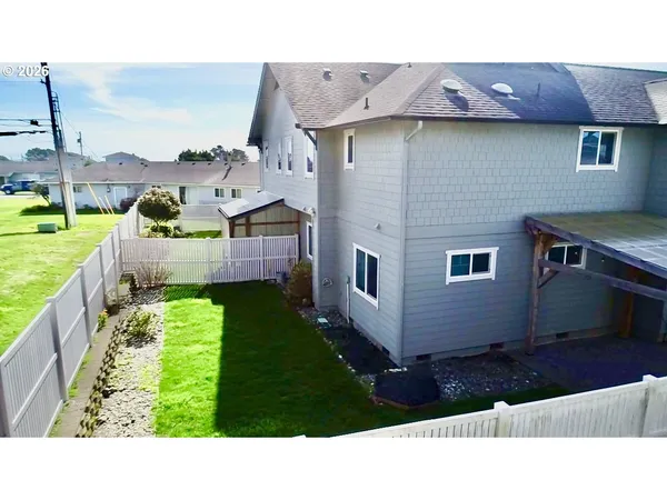 $469,000 | 1251 Moore Street, Unit A, Brookings, OR 97415