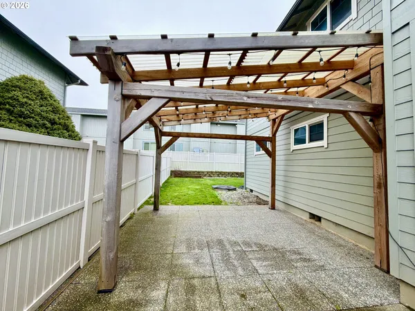 $469,000 | 1251 Moore Street, Unit A, Brookings, OR 97415