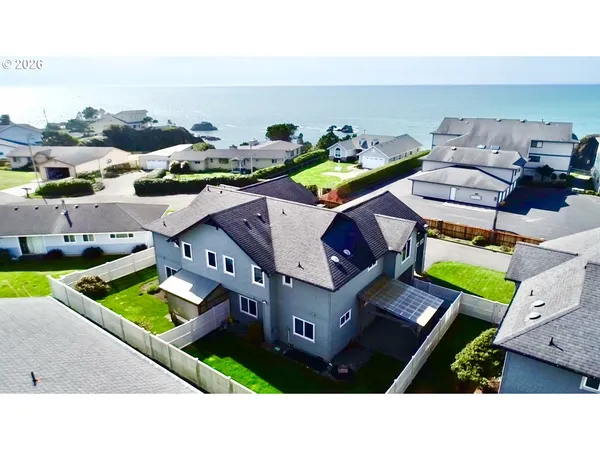 $469,000 | 1251 Moore Street, Unit A, Brookings, OR 97415