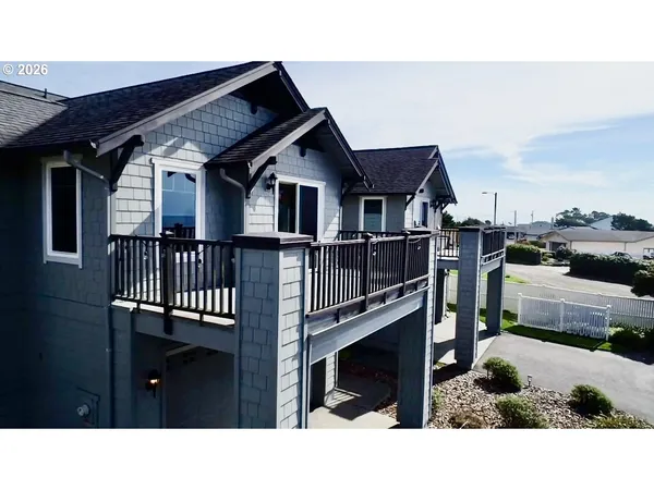 $469,000 | 1251 Moore Street, Unit A, Brookings, OR 97415