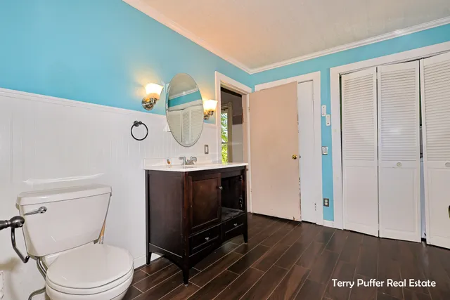 $179,900 | 216 Jefferson Street, Hart, MI 49420