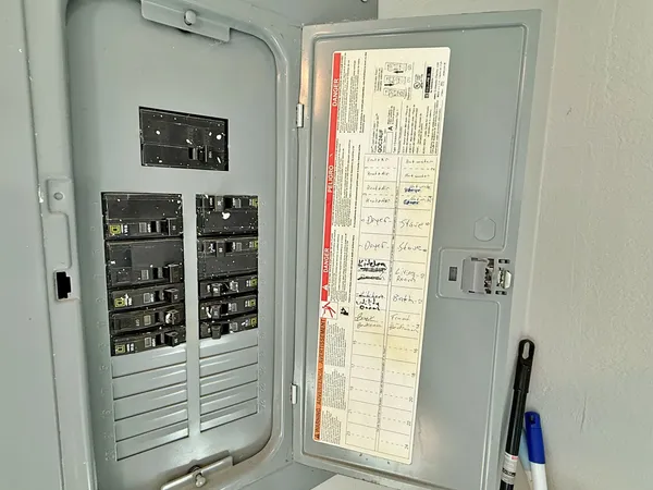 $81,900 | 1202 Ferry Street, Metropolis, IL 62960