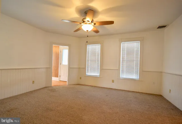 $285,000 | 207 Water Street, Sharptown, MD 21861