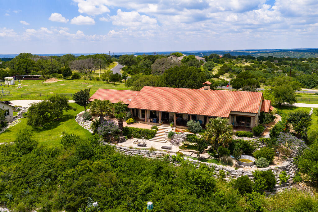 370 Ranch House Road Kerrville, TX 78028 - Photo 11 of 38 Gallery Image 11