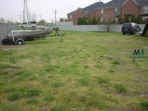 54737 Shelby Road Utica, MI 48316 - Photo 9 of 9 313316-8.JPG