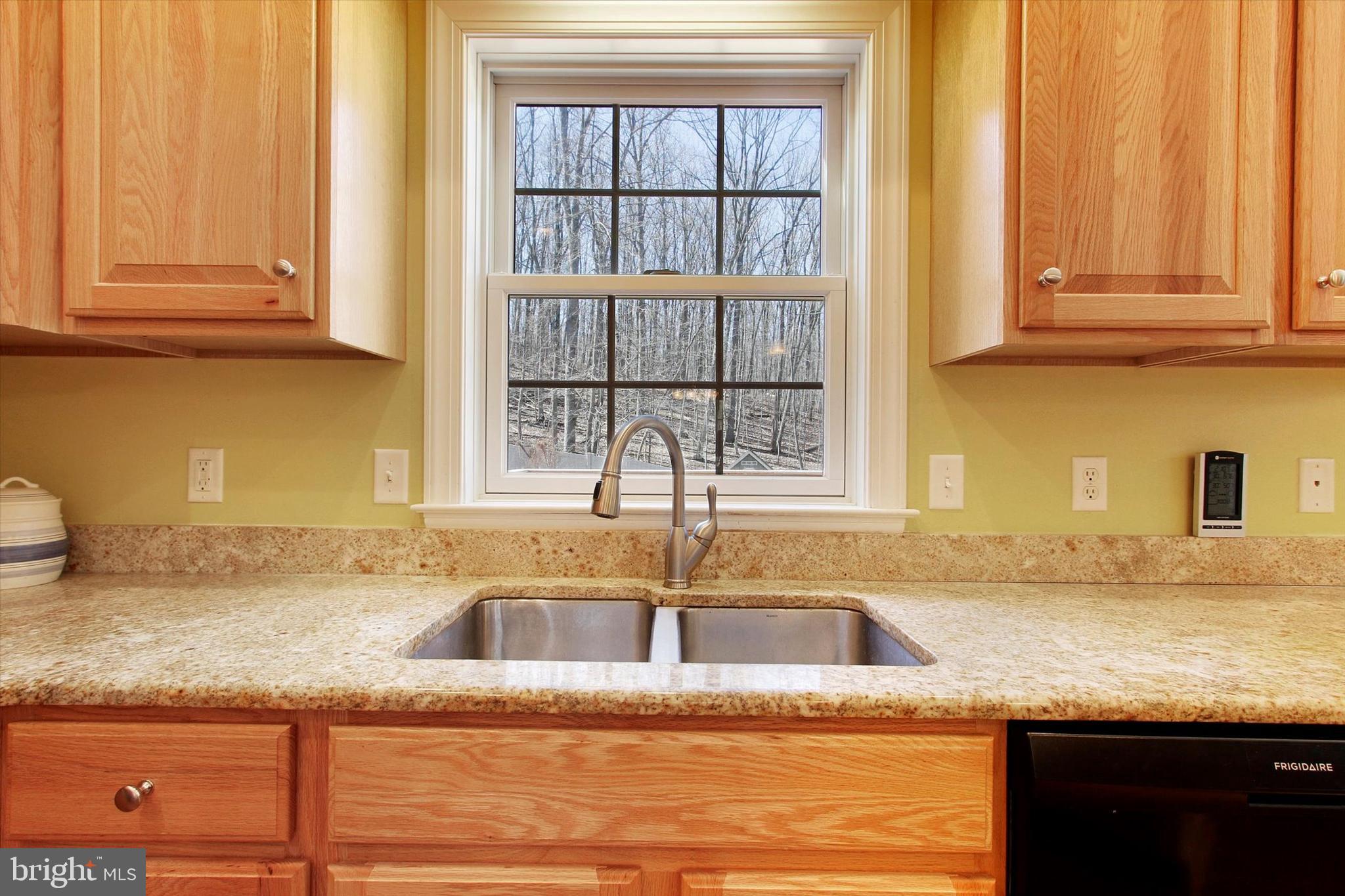 1133 Kuhn Road Boiling Springs, PA 17007 - Photo 14 of 58 Kitchen