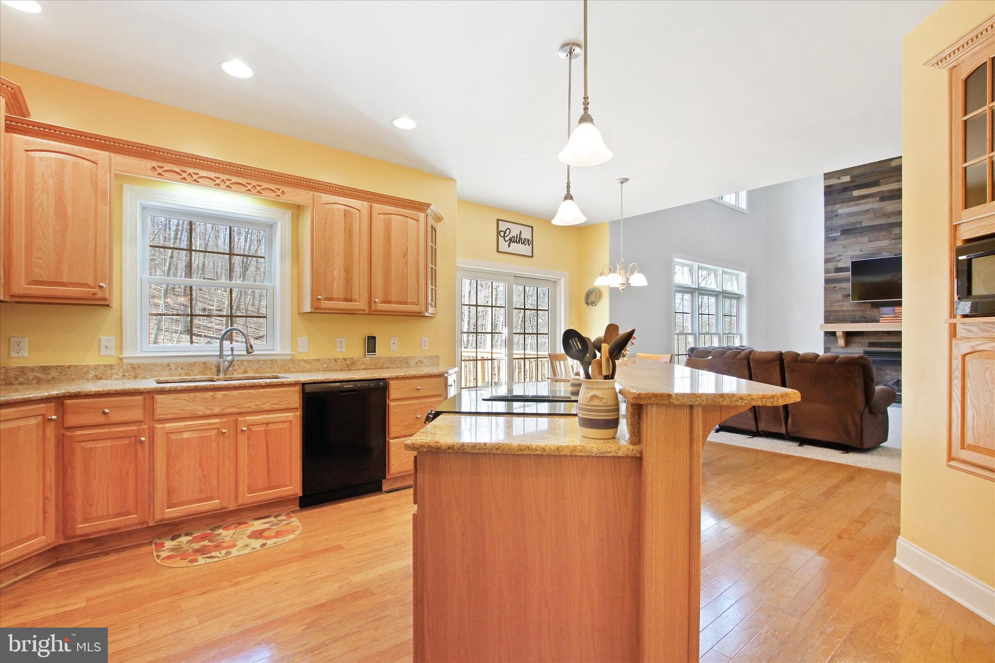 1133 Kuhn Road Boiling Springs, PA 17007 - Photo 9 of 58 Kitchen