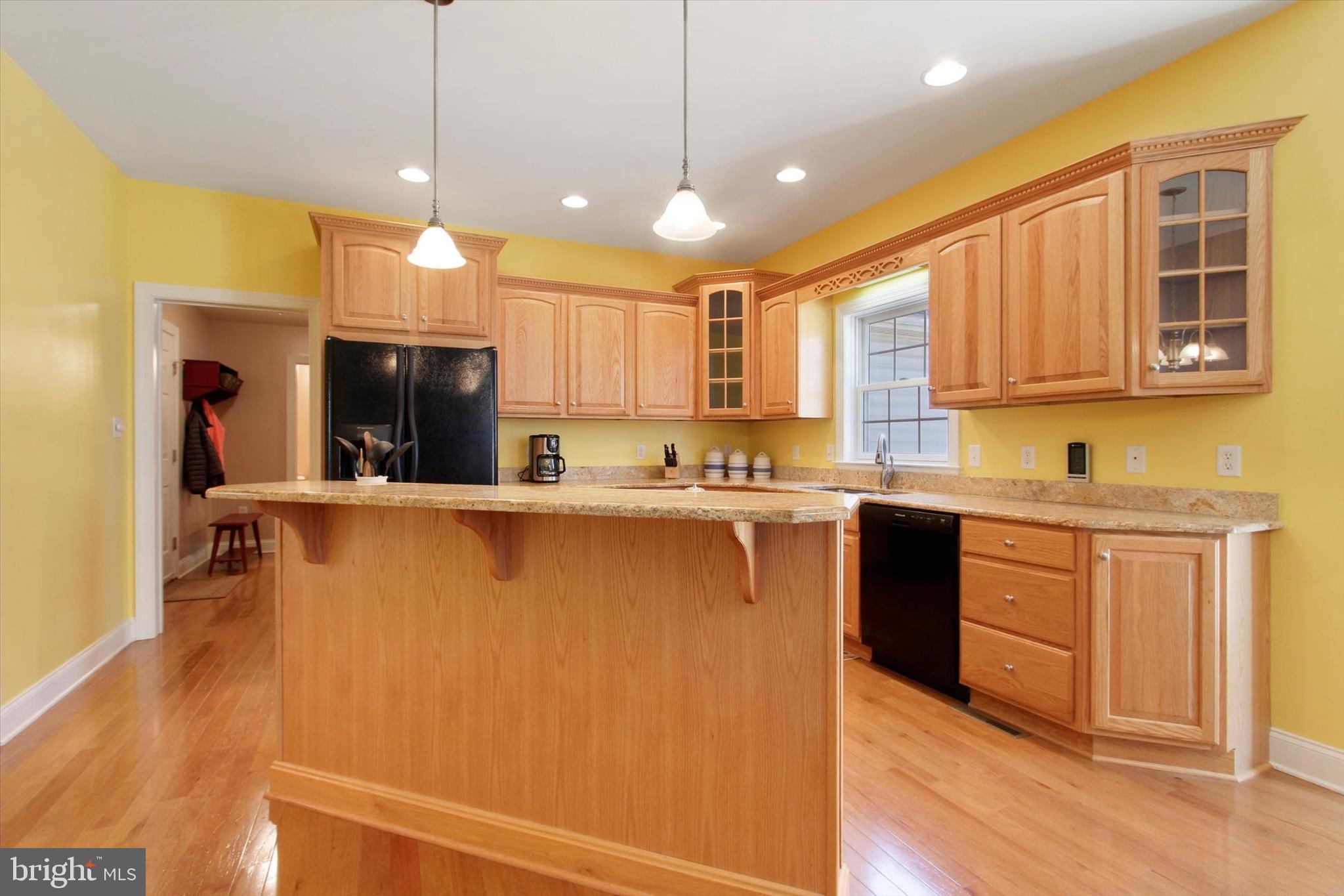 1133 Kuhn Road Boiling Springs, PA 17007 - Photo 10 of 58 Kitchen