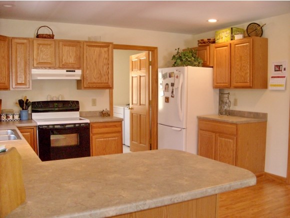 742 St Johnsbury Road Littleton, NH 03561 - Photo 5 of 29 Gallery Image 5