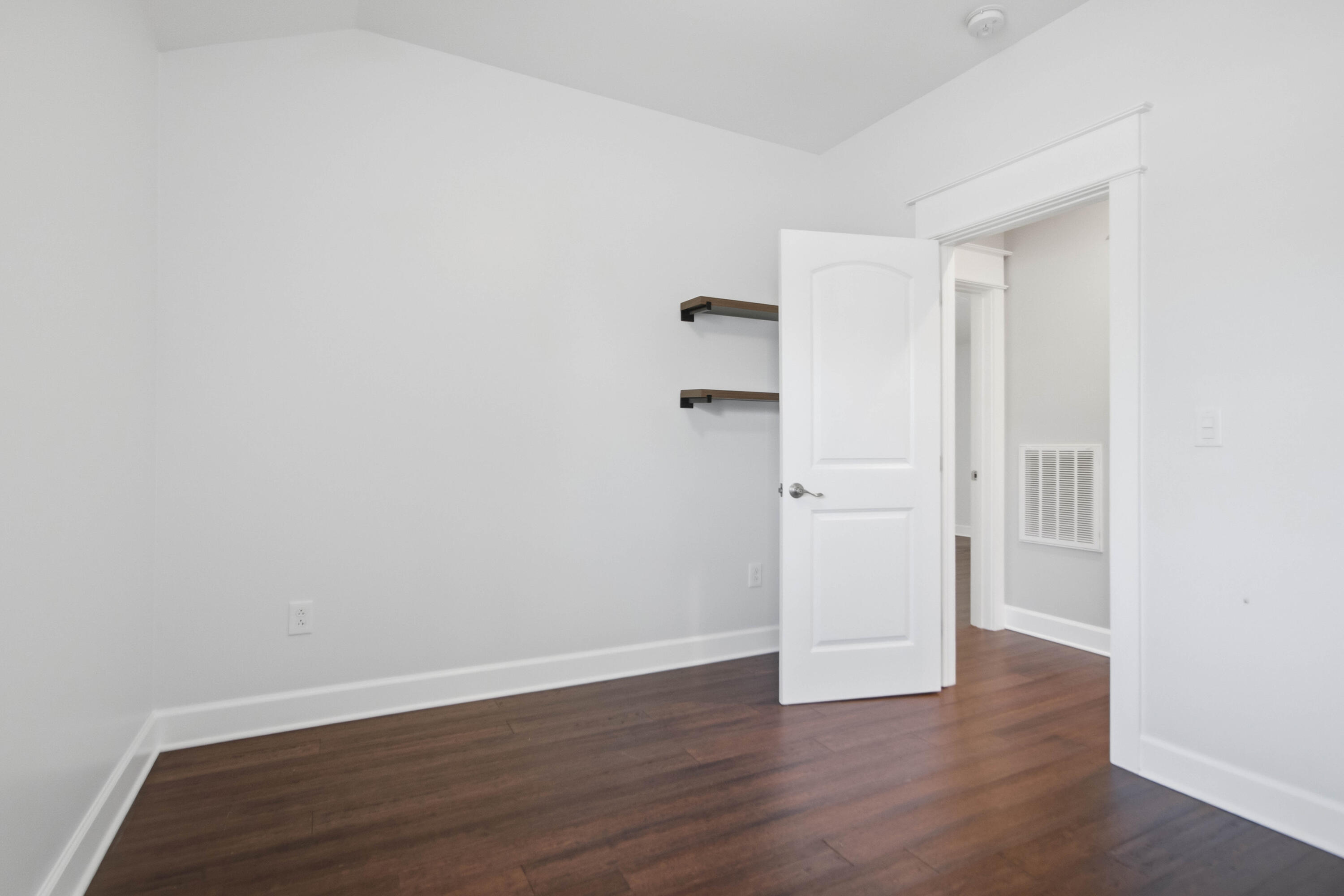 1084 Rosemead Road Mount Pleasant, SC 29464 - Photo 26 of 38