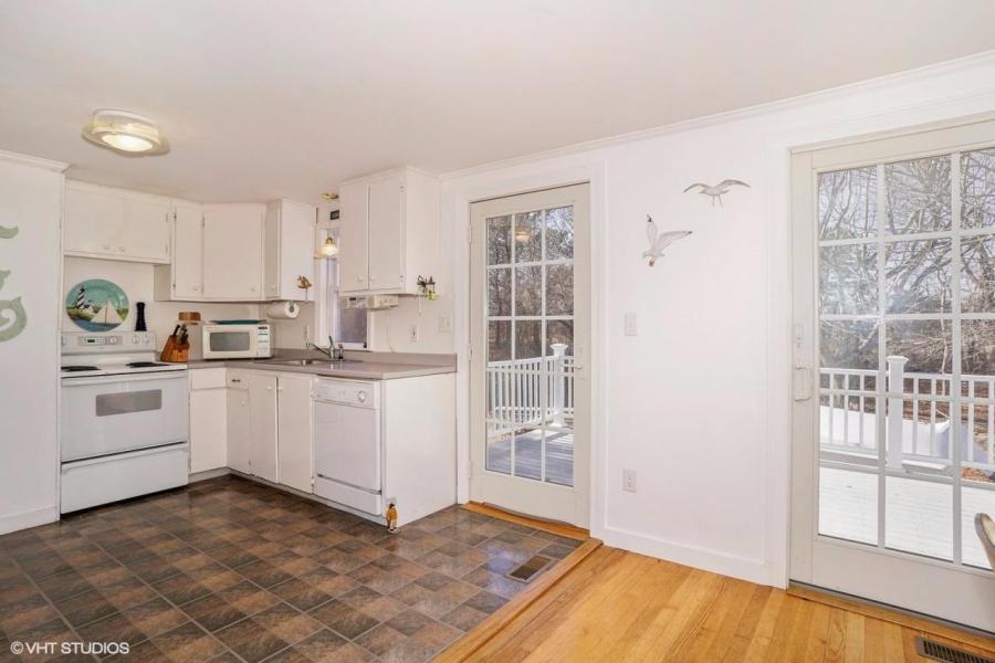 45 Ripple Cove Road Hyannis, MA 02601 - Photo 11 of 32 20170213141636019377000000-o